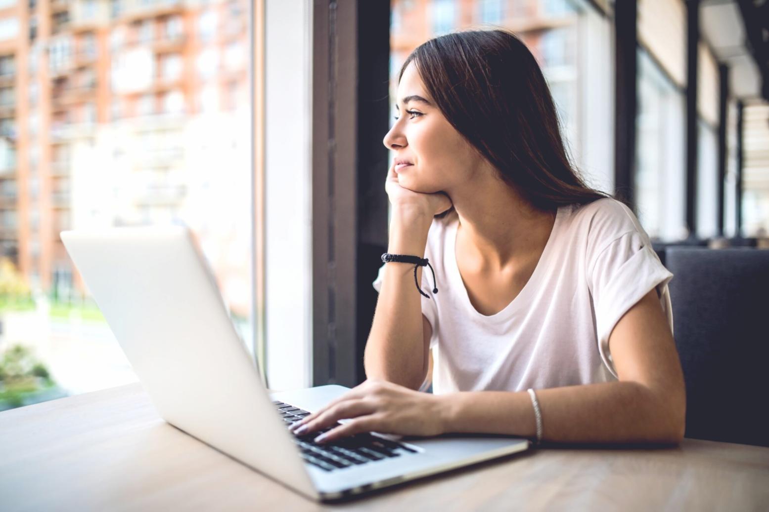 Herramientas minimalistas para gestión financiera personal